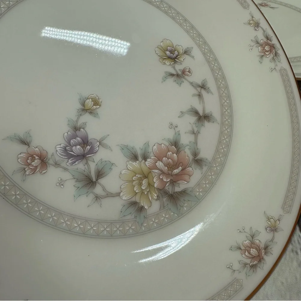 vintage Cervantes by Noritake ivory made in japan dinner plate cottagecore